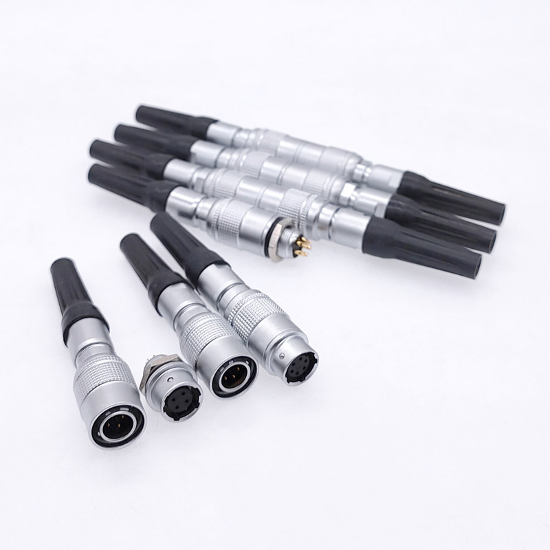YC8 mini Circular connectors 8 - مراجعة Push Fit Connector وسعره