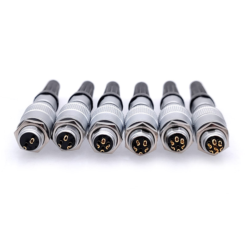 YC8 mini Circular connectors 8 - مراجعة Push Fit Connector وسعره